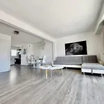 Bel Appartement 84M2 Avec Terrasse Et Parking