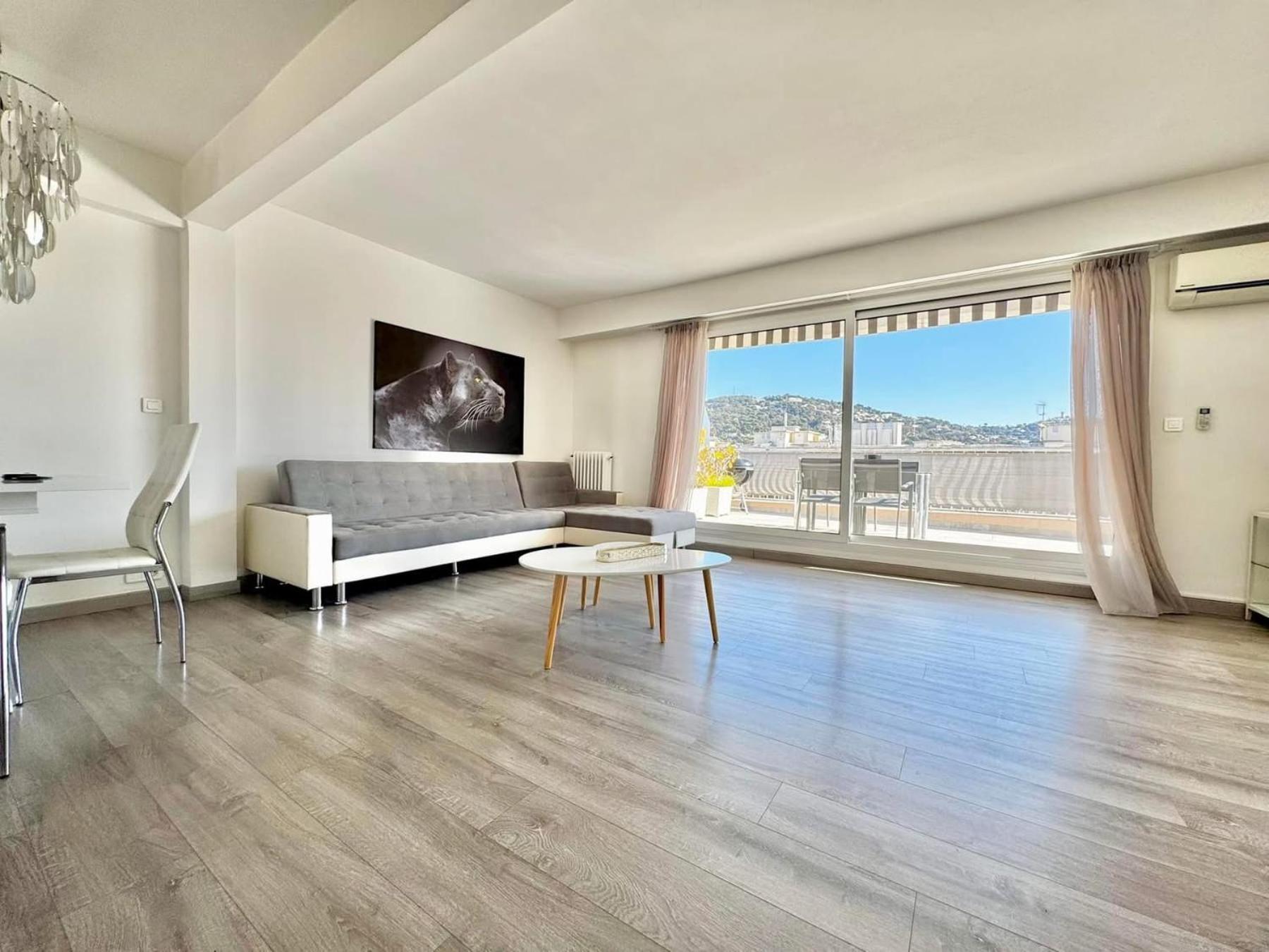Bel 84m2 Avec Terrasse Et Parking *