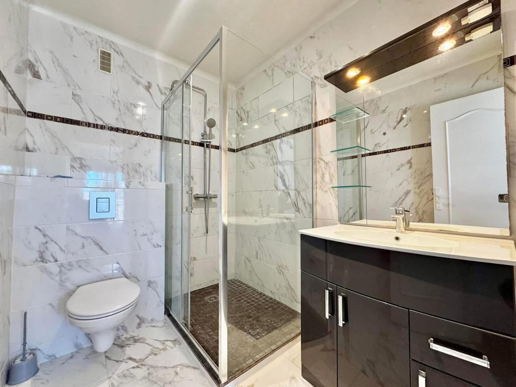 Appartement Bel 84m2 Avec Terrasse Et Parking *